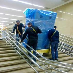 Транспортировка торгового оборудования с грузчиками Газель для перевозки торгового оборудования по Щербинке и области