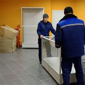 Безопасная доставка торгового оборудования с грузчиками на Газели Безопасная перевозка торгового оборудования Газелью по Щербинке